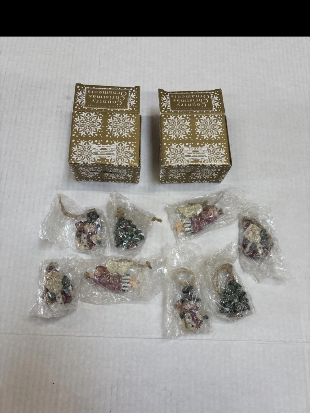 Country Christmas Ornaments Mini Santa & Tree Hanging Ornaments - Gold/Green/Red